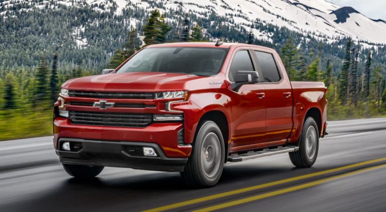 Why the Chevy Silverado Outshines the Toyota Tundra Once Again