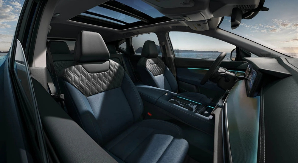 The grey interior of a 2025 Nissan Murano is shown.